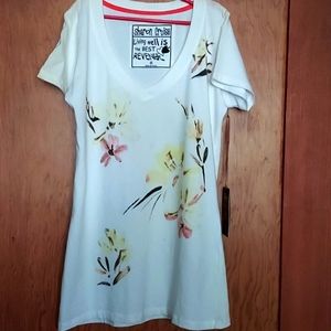 Sharon Cruise 100% cotton t-shirt. Almost 100% Organic Cotton